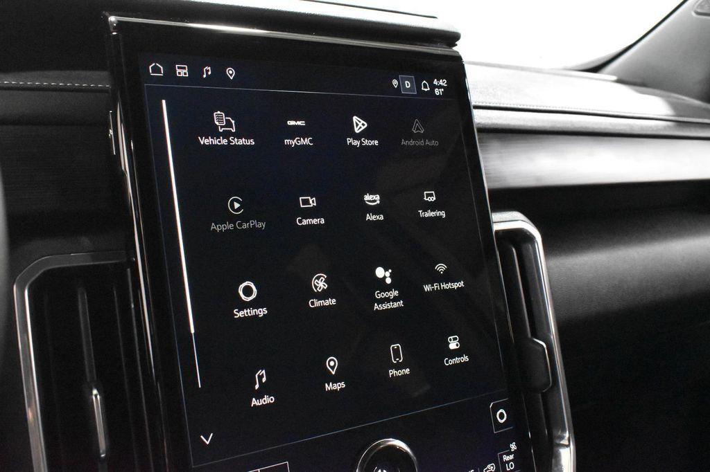 used 2025 GMC Acadia car, priced at $30,600