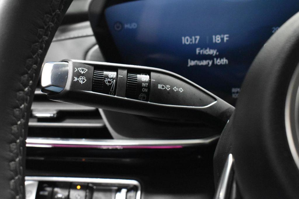 used 2025 Buick Envision car, priced at $27,590