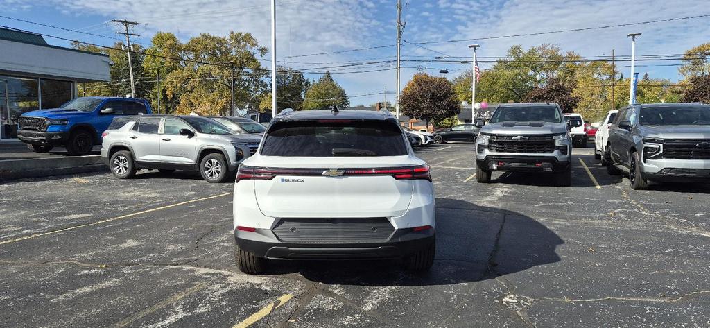 new 2026 Chevrolet Equinox EV car, priced at $41,185