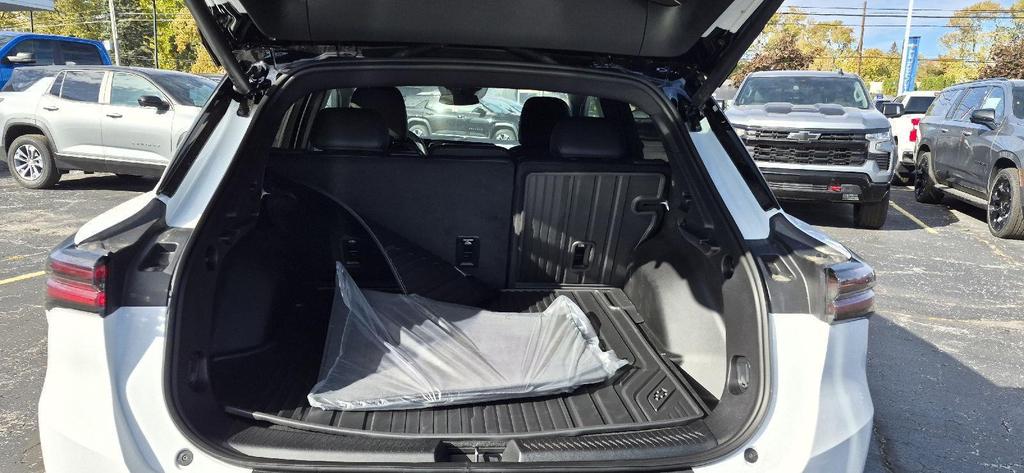 new 2026 Chevrolet Equinox EV car, priced at $41,185