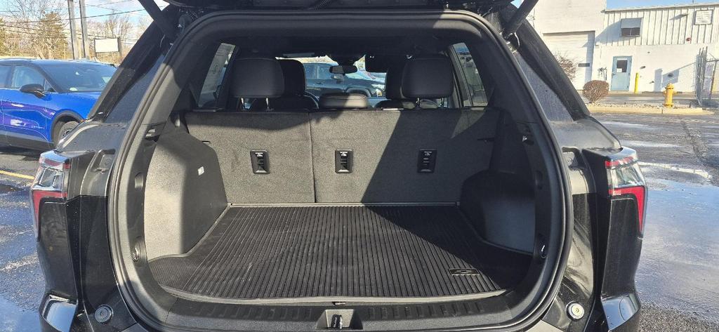 new 2026 Chevrolet Equinox car, priced at $32,700