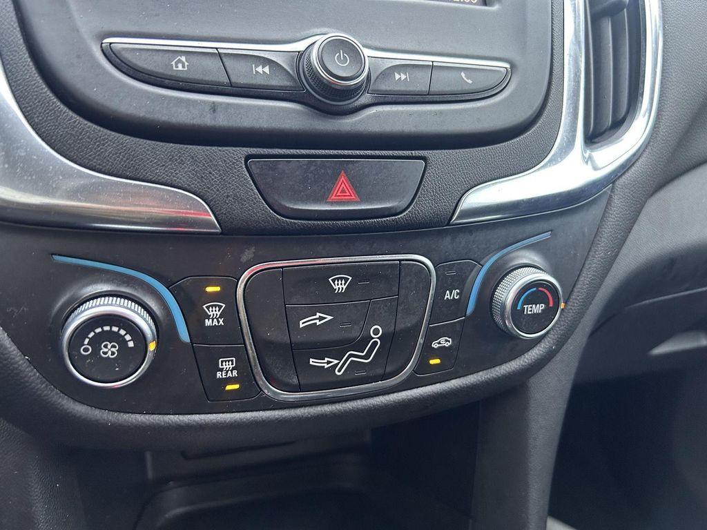 used 2021 Chevrolet Equinox car, priced at $17,589