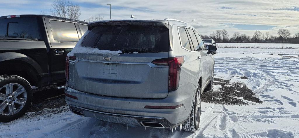 used 2025 Cadillac XT6 car, priced at $45,990