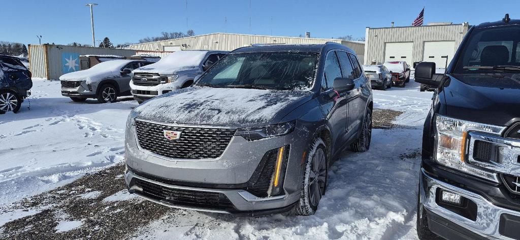 used 2025 Cadillac XT6 car, priced at $45,990