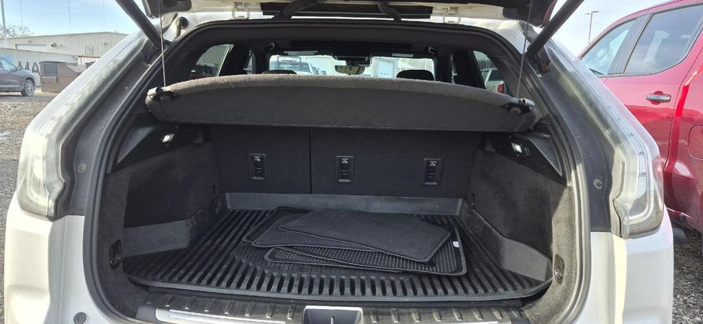 used 2023 Cadillac XT4 car, priced at $27,490