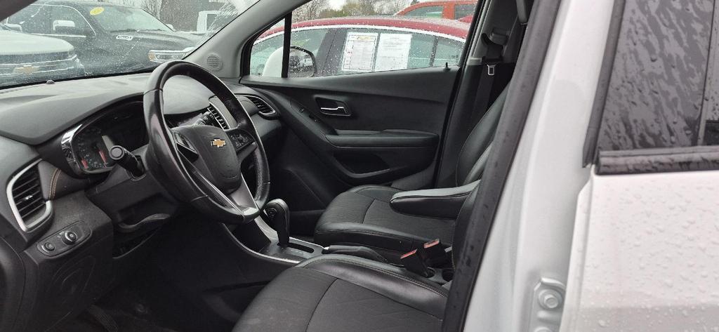 used 2022 Chevrolet Trax car, priced at $16,350