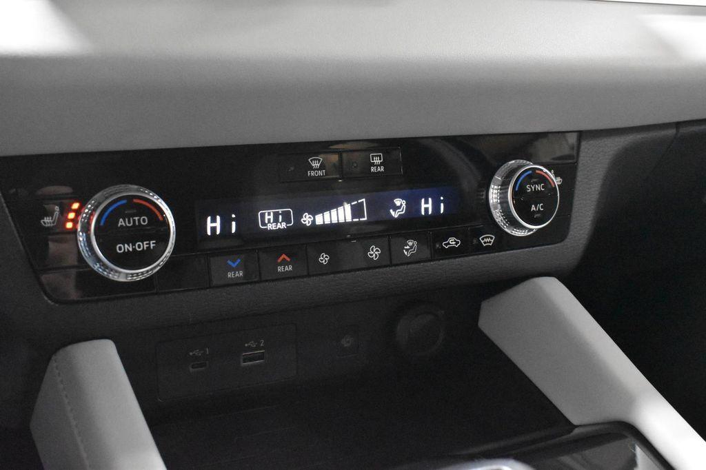 used 2023 Mitsubishi Outlander PHEV car, priced at $28,650