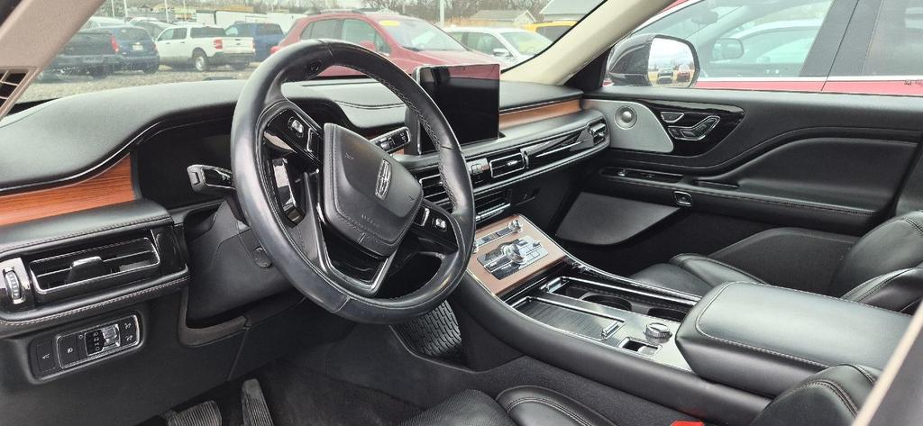 used 2020 Lincoln Aviator car, priced at $27,887