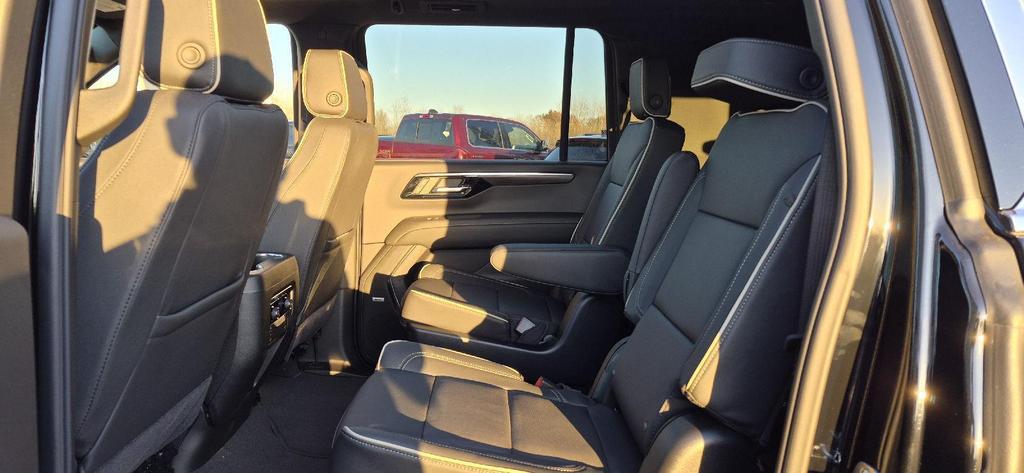 new 2026 Chevrolet Suburban car, priced at $80,323