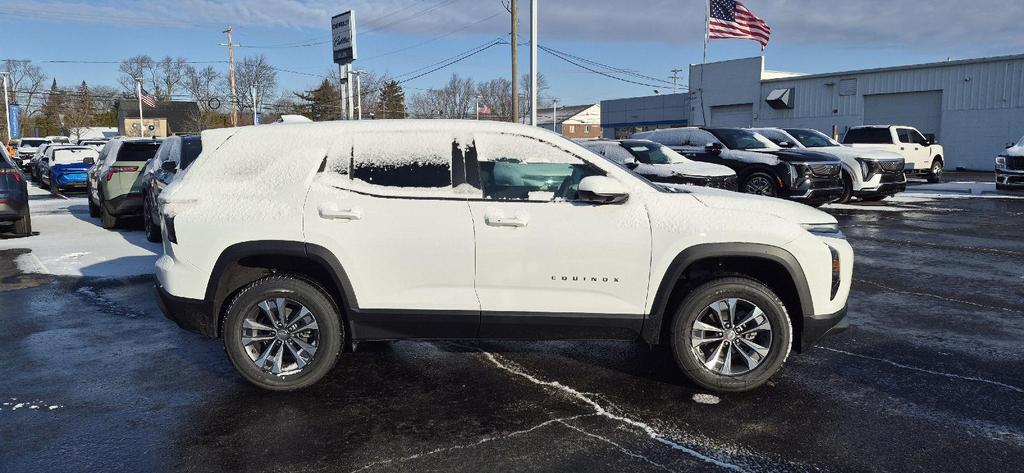 new 2026 Chevrolet Equinox car, priced at $31,572