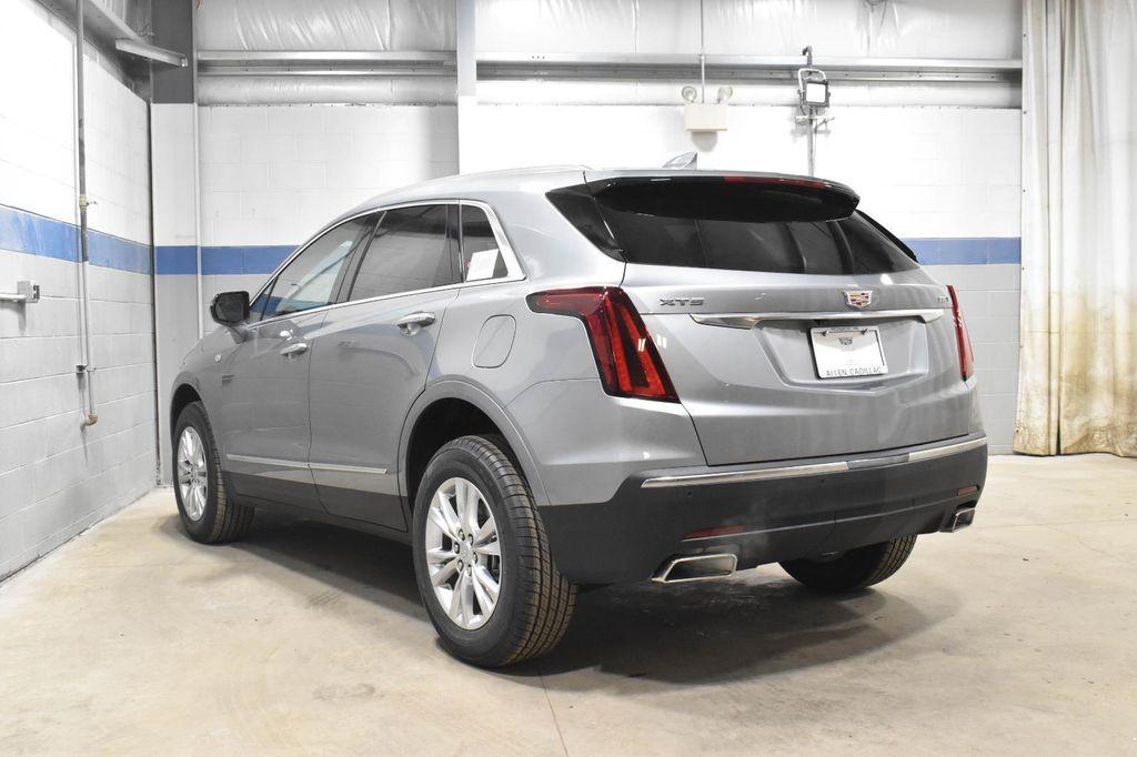 new 2026 Cadillac XT5 car, priced at $41,894
