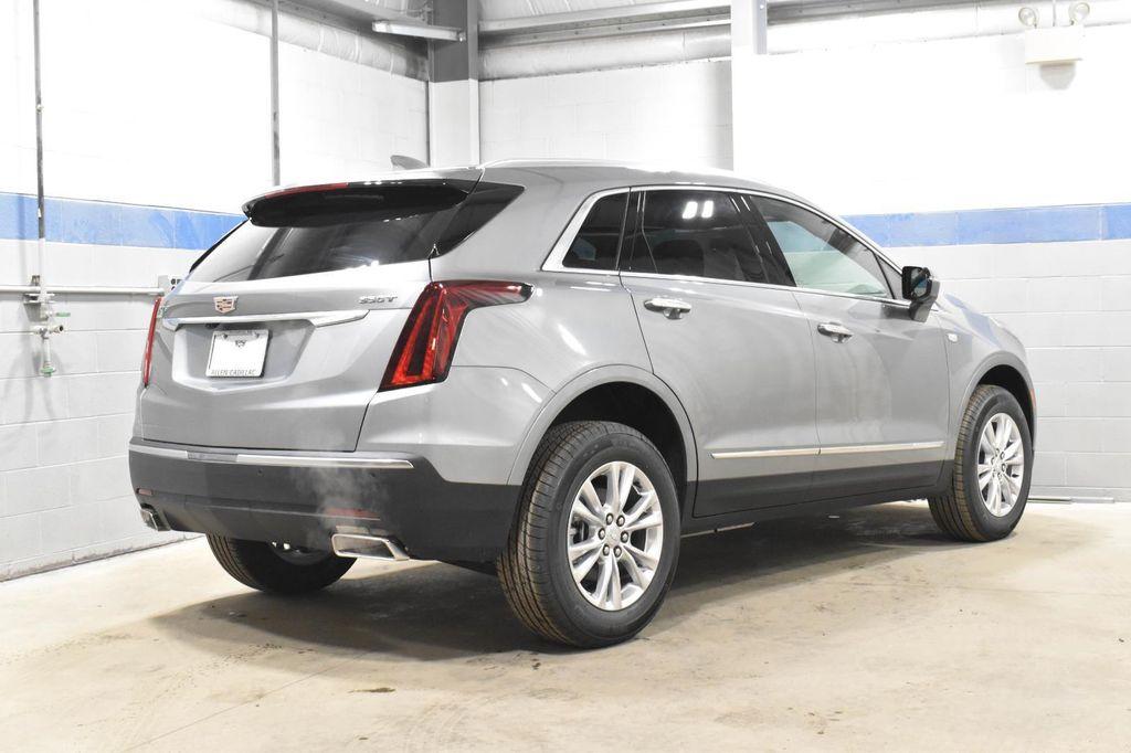 new 2026 Cadillac XT5 car, priced at $41,894