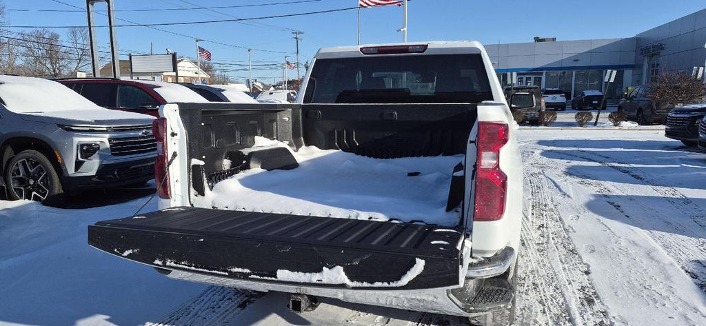 new 2026 Chevrolet Silverado 1500 car, priced at $45,924