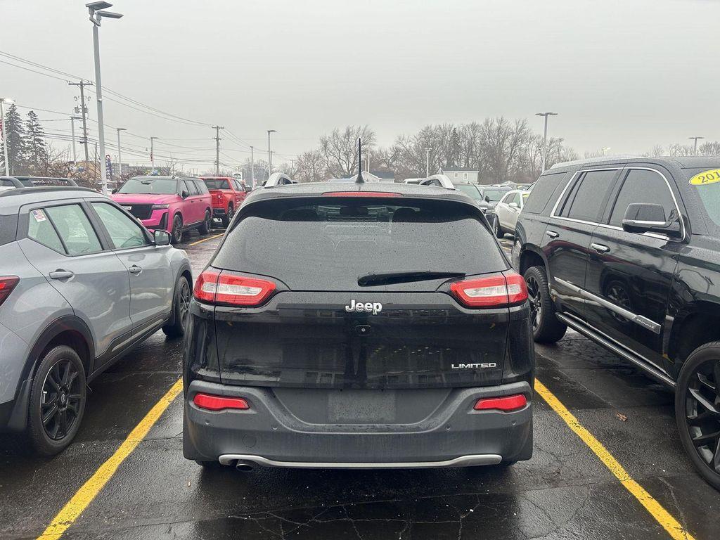 used 2018 Jeep Cherokee car, priced at $14,650