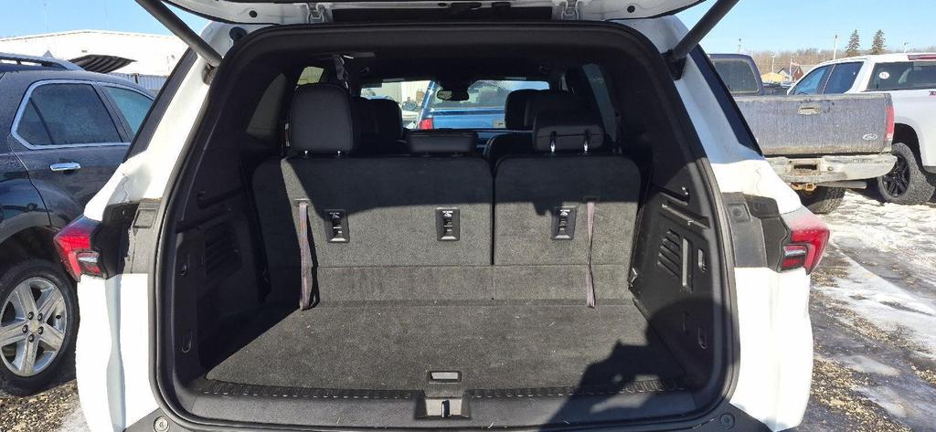 used 2025 Buick Enclave car, priced at $33,350