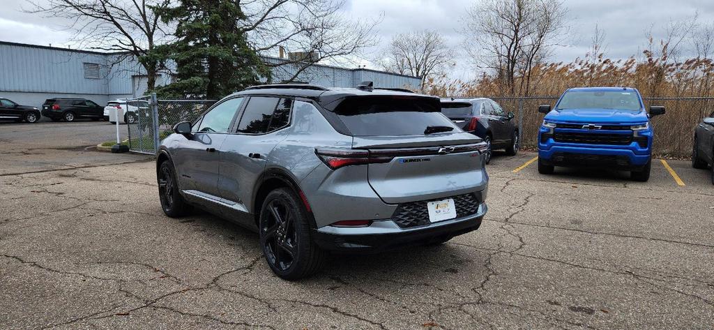 new 2025 Chevrolet Equinox EV car, priced at $45,590