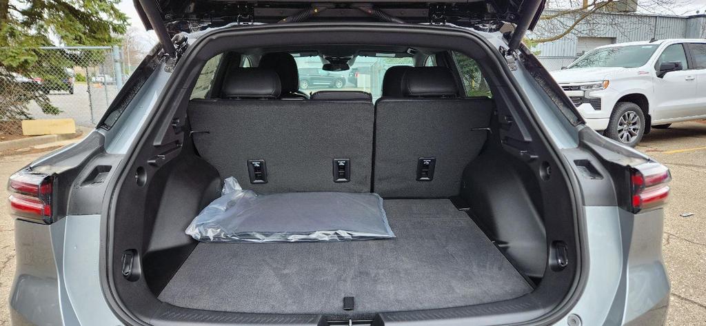 new 2025 Chevrolet Equinox EV car, priced at $45,590