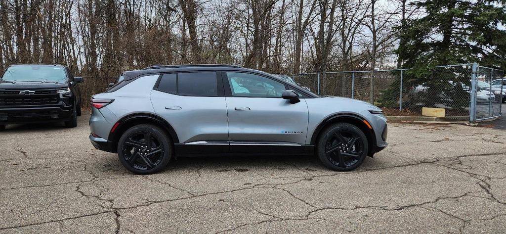 new 2025 Chevrolet Equinox EV car, priced at $45,590