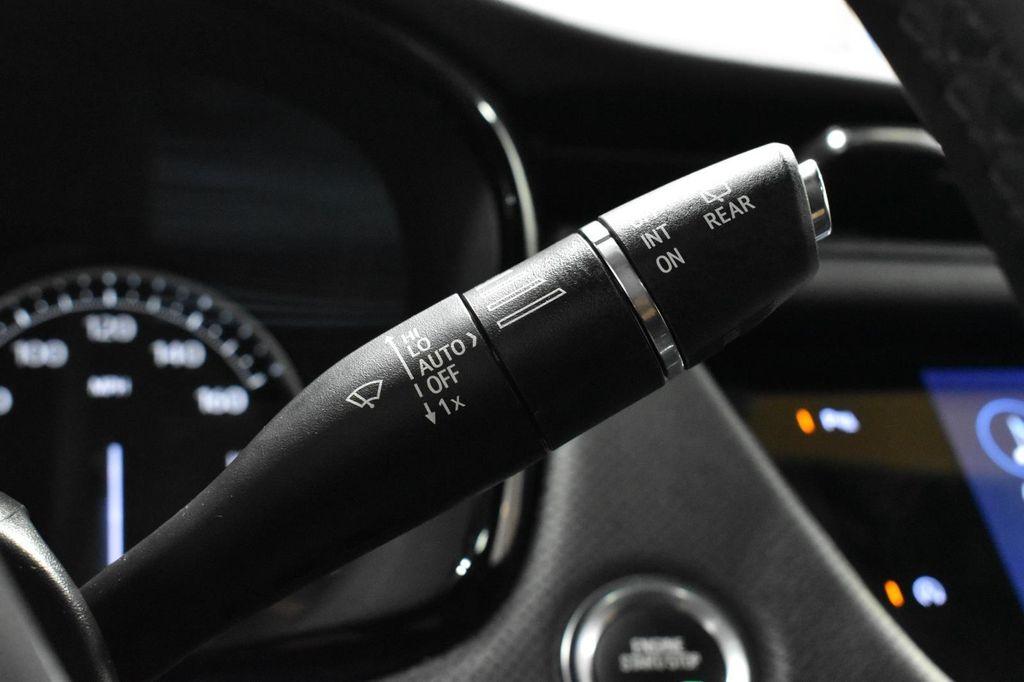 used 2025 Cadillac XT5 car, priced at $38,200