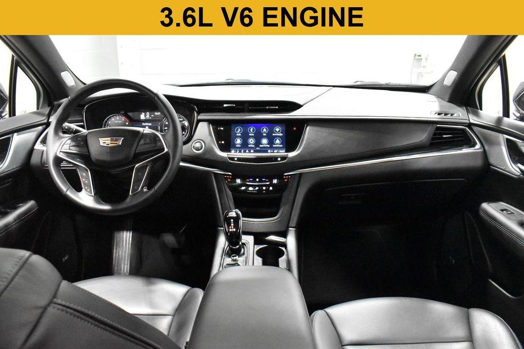 used 2025 Cadillac XT5 car, priced at $38,200