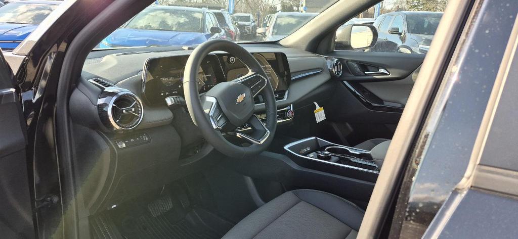 new 2026 Chevrolet Equinox car, priced at $32,578