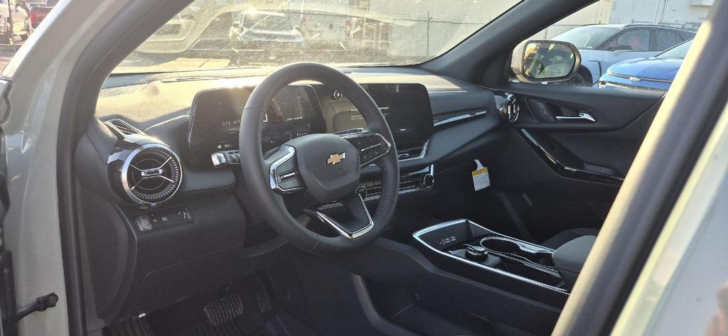 new 2026 Chevrolet Equinox car, priced at $31,572