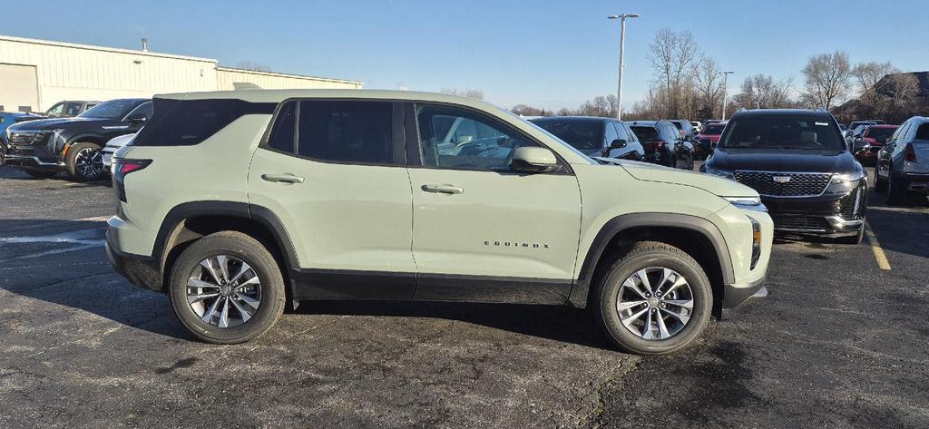 new 2026 Chevrolet Equinox car, priced at $31,572