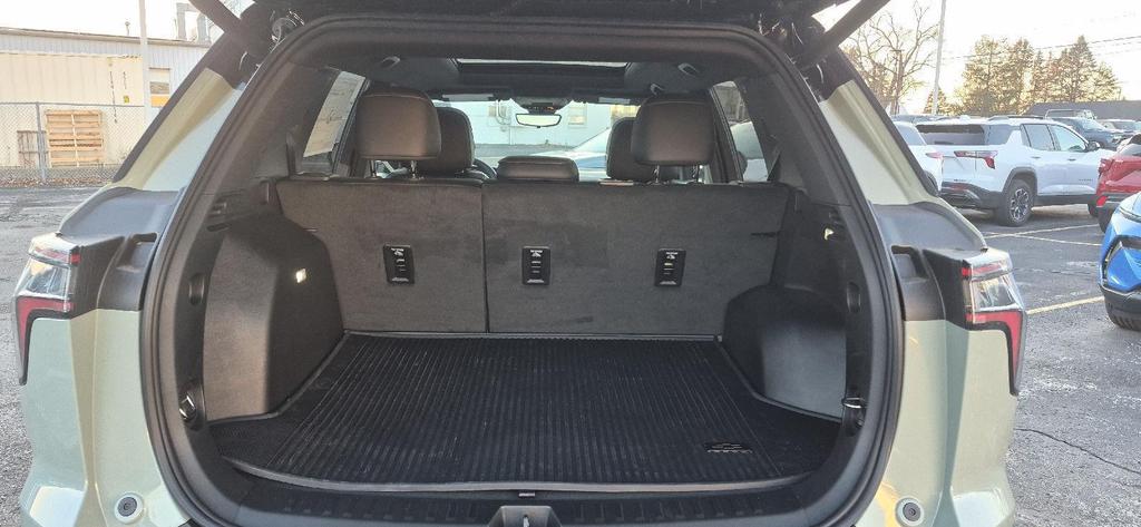 new 2026 Chevrolet Equinox car, priced at $33,958