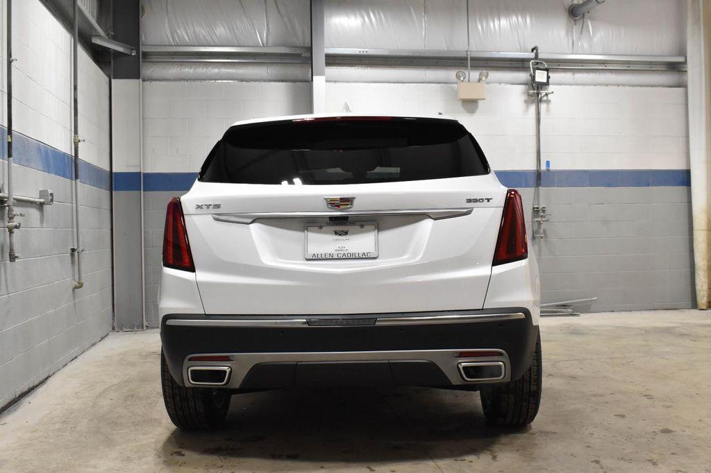 new 2025 Cadillac XT5 car, priced at $52,011