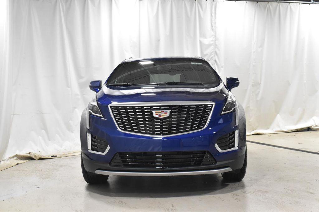 new 2025 Cadillac XT5 car, priced at $48,103
