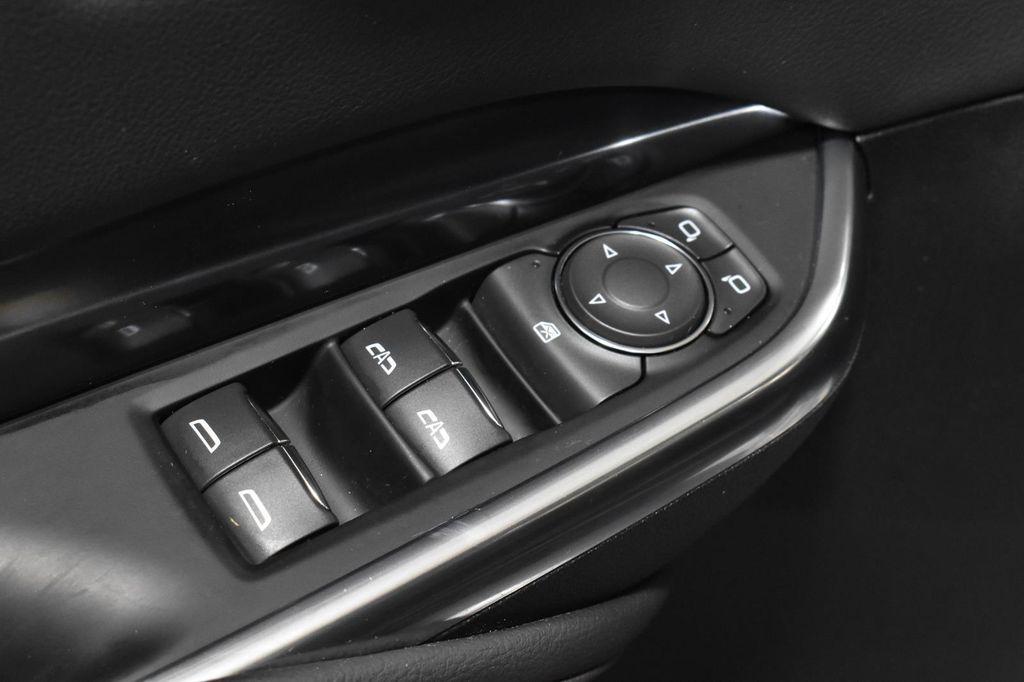 used 2023 Cadillac XT4 car, priced at $26,320