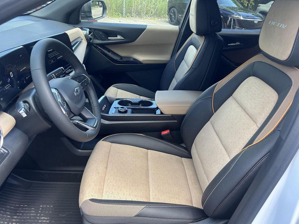 new 2026 Chevrolet Equinox car, priced at $34,726