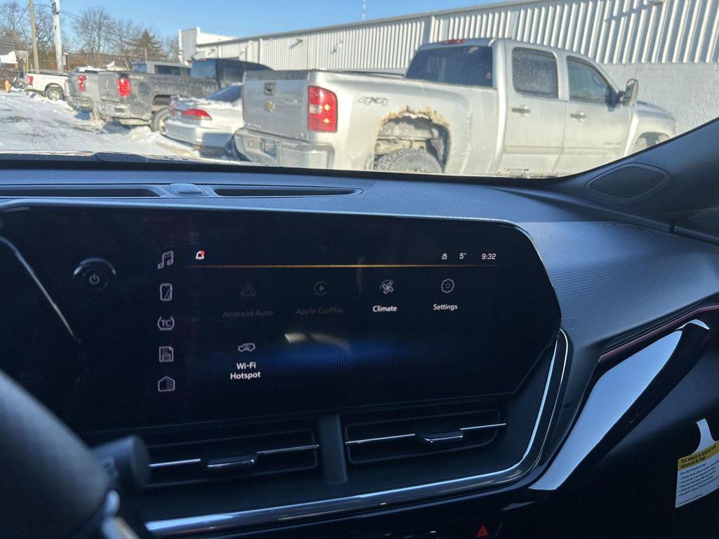 new 2026 Chevrolet Trax car, priced at $25,535