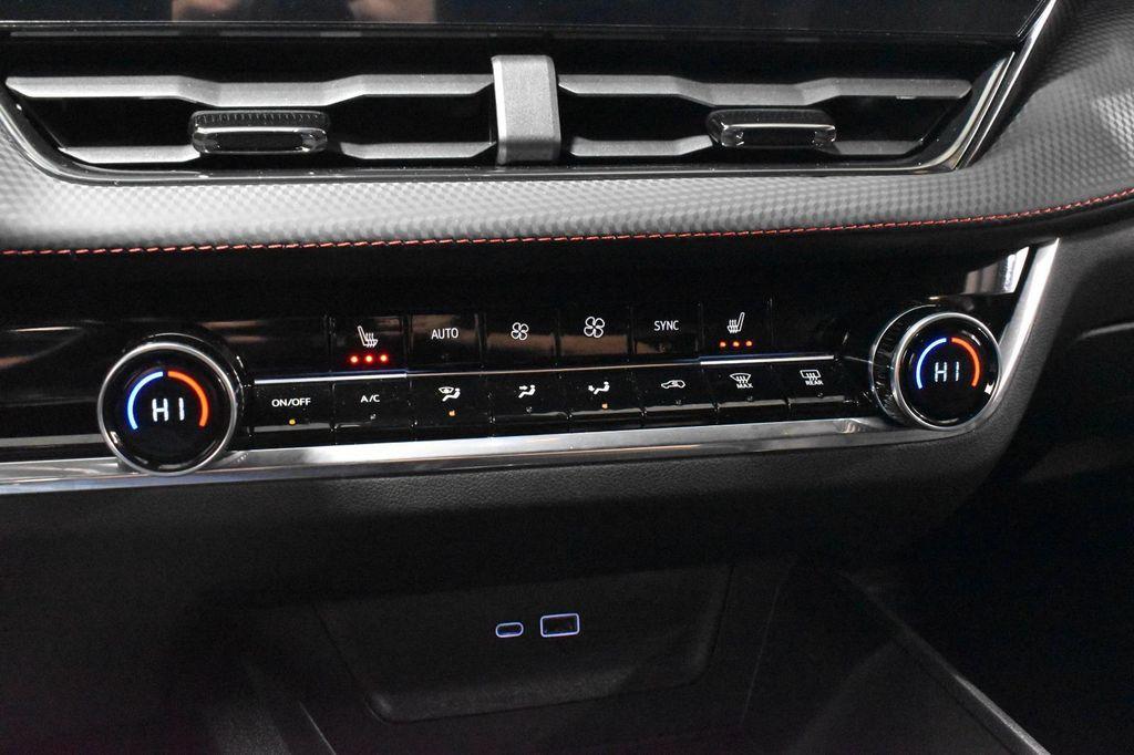 used 2025 Chevrolet Equinox car, priced at $29,520