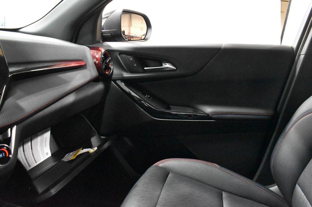 used 2025 Chevrolet Equinox car, priced at $29,520