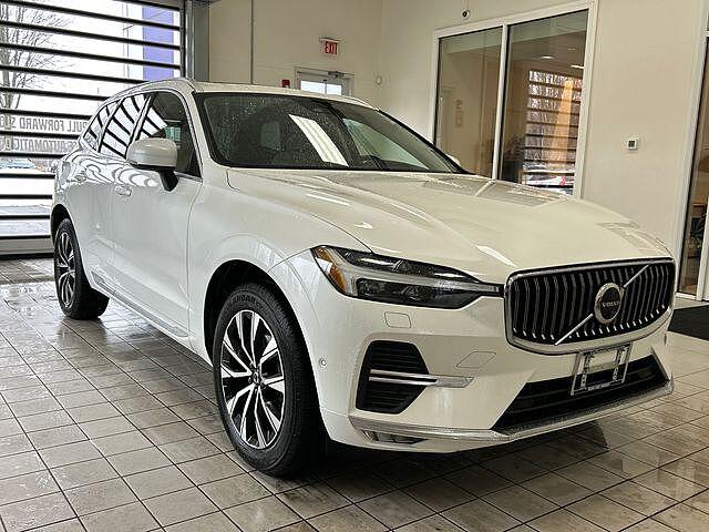 used 2023 Volvo XC60 car, priced at $30,700