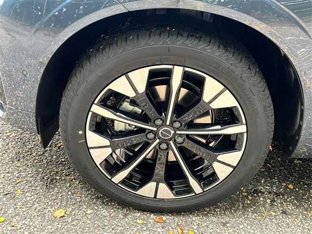 new 2026 Volvo XC60 car, priced at $57,985