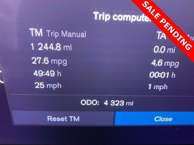 new 2025 Volvo XC40 car, priced at $46,015