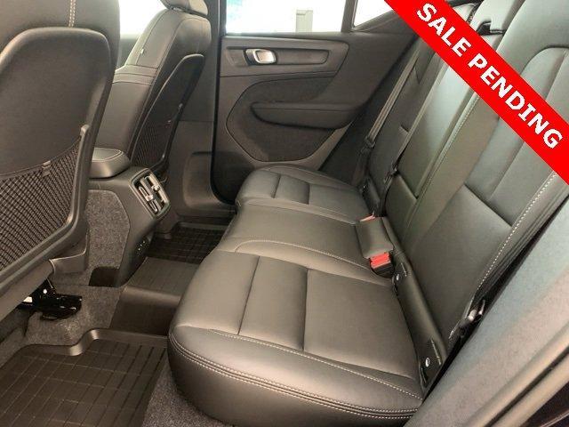 new 2025 Volvo XC40 car, priced at $46,015