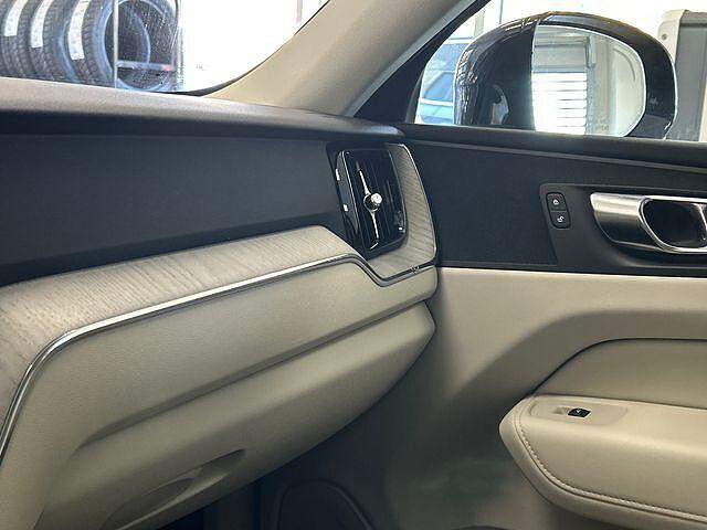 used 2023 Volvo XC60 car, priced at $31,800
