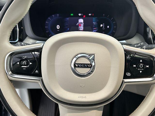 used 2023 Volvo XC60 car, priced at $31,800