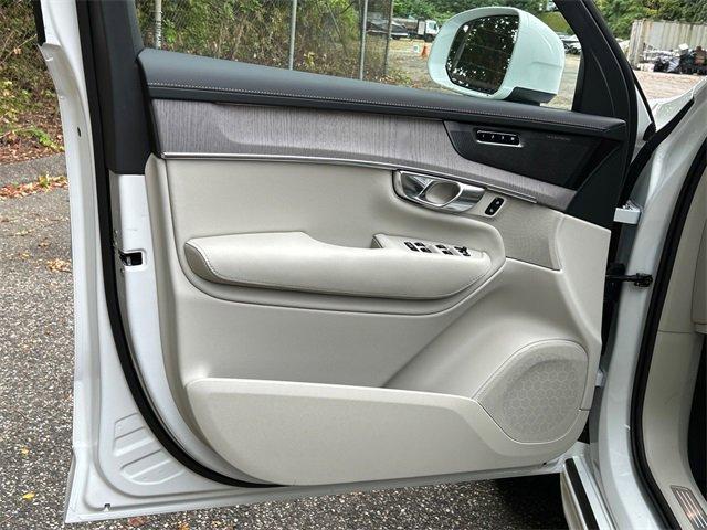 new 2026 Volvo XC90 car, priced at $75,155