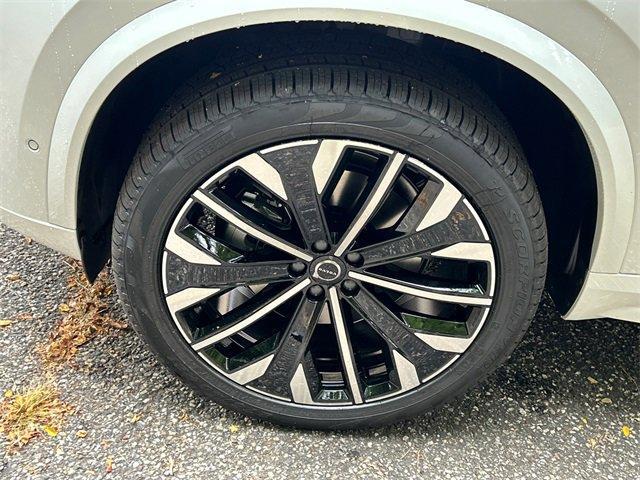 new 2026 Volvo XC90 car, priced at $75,155