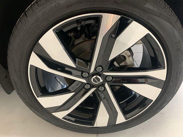 used 2025 Volvo XC40 car, priced at $32,100