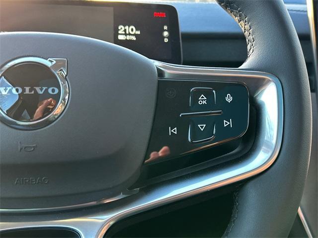 new 2025 Volvo EX90 car, priced at $93,840