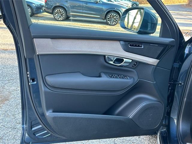 new 2026 Volvo XC90 Plug-In Hybrid car, priced at $81,455