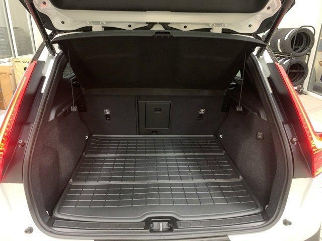 used 2026 Volvo XC40 car, priced at $50,000