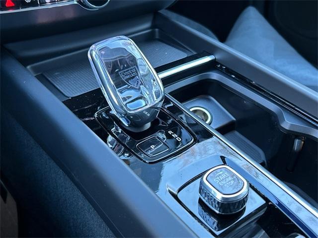 new 2026 Volvo XC60 car, priced at $58,360