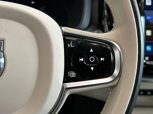 used 2023 Volvo XC60 car, priced at $29,400