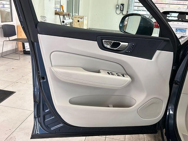 used 2023 Volvo XC60 car, priced at $29,400